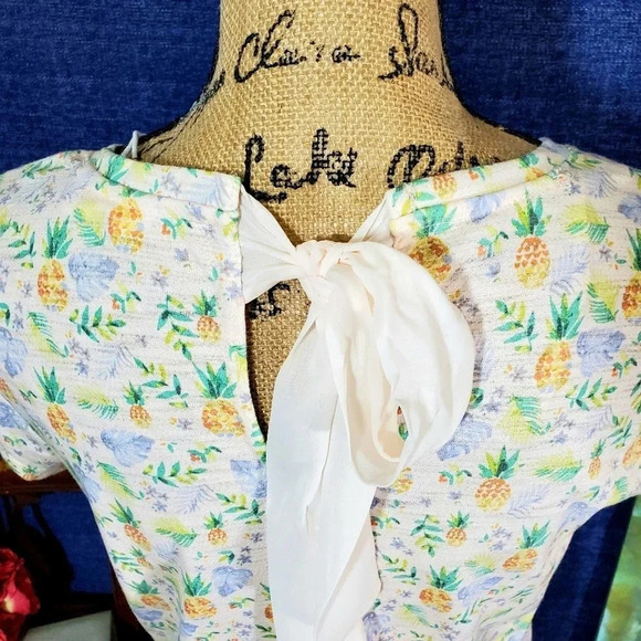 LC Lauren Conrad Women's Regular Pineapple Tie Back Tee Size Small Yellow New - Picture 7 of 9